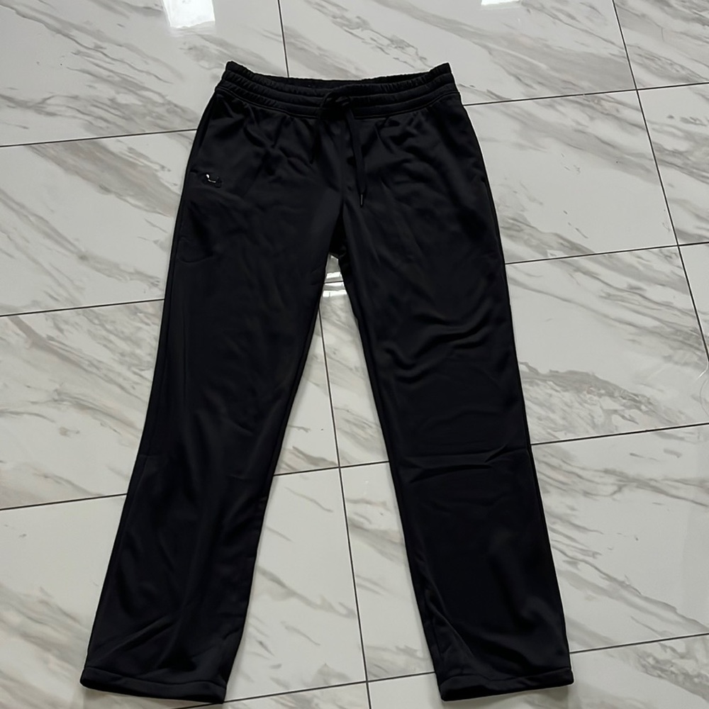 Under armour woman’s fleece pants